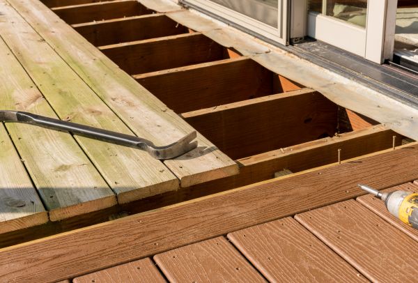 Cost of Old Deck Repair in Columbia