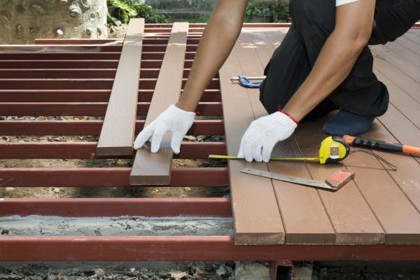 Cost of Custom Deck Installation in Columbia