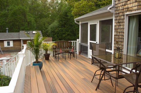 Decking Service in Columbia