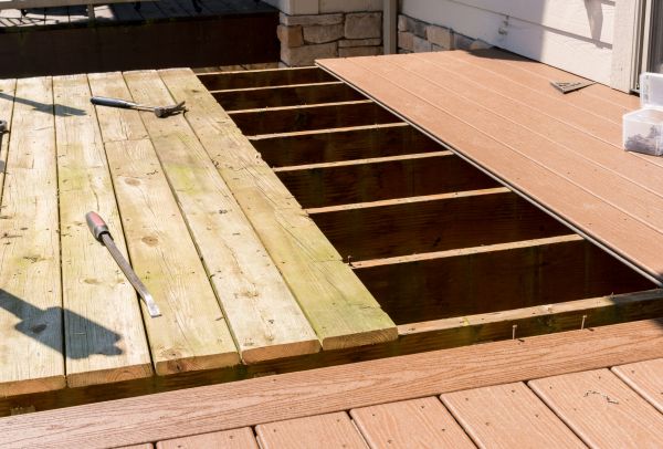Cost of Deck Floor Replacement in Columbia