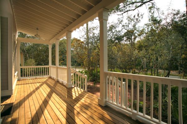 Cost of Veranda Deck Construction in Columbia