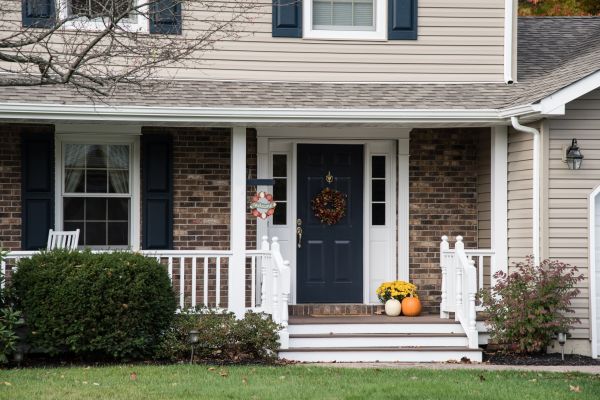 Cost of Front Deck Construction in Columbia